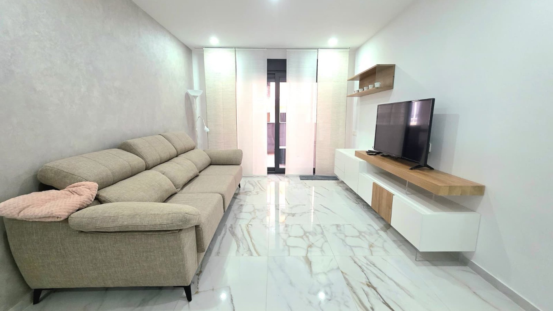 Reventa - Apartamentos -
Torrevieja - Center