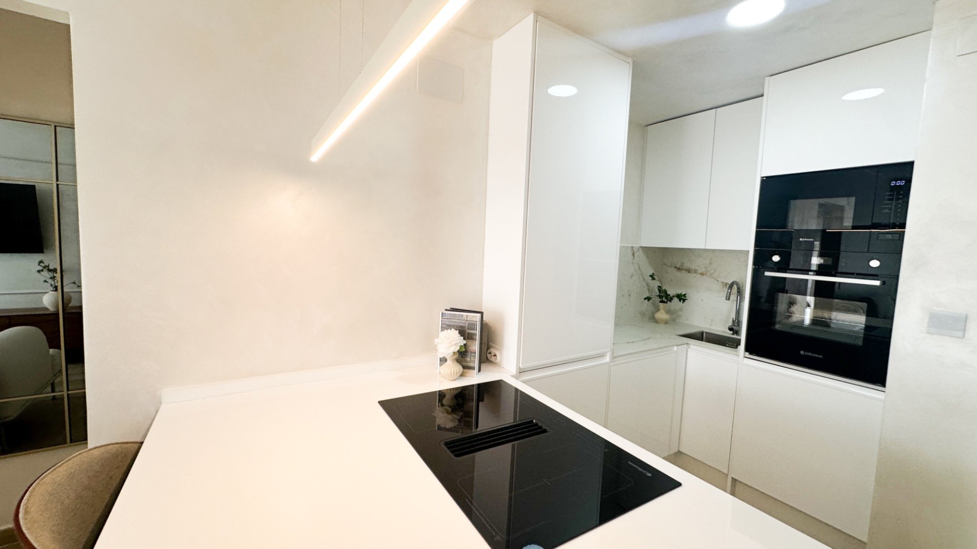 Reventa - Apartamentos -
Torrevieja - Center