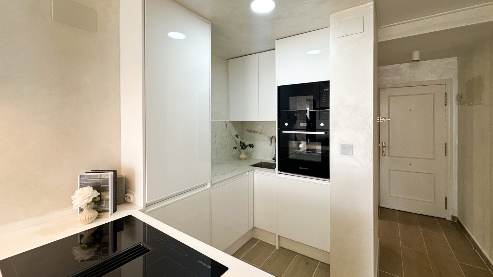 Reventa - Apartamentos -
Torrevieja - Center