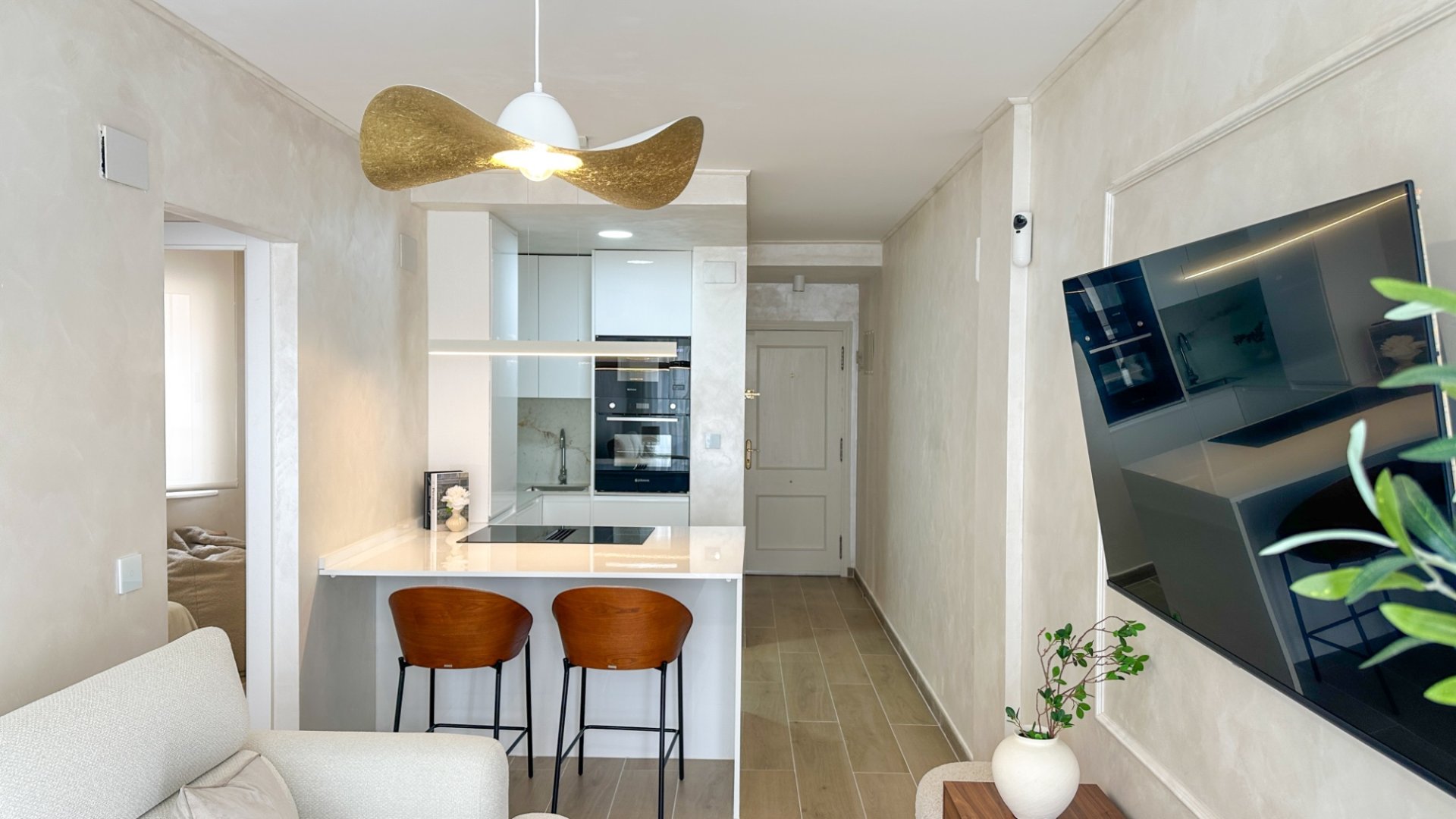Reventa - Apartamentos -
Torrevieja - Center