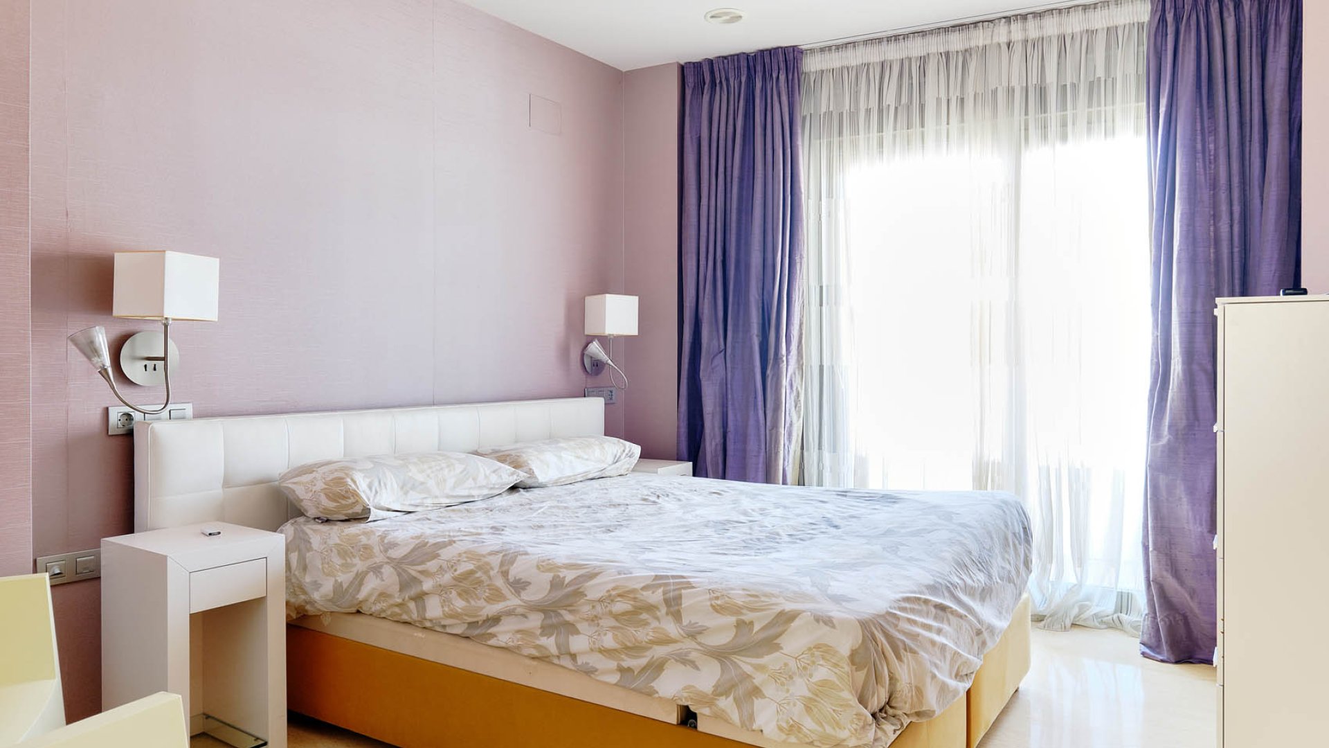 Reventa - Apartamentos -
Torrevieja - Center