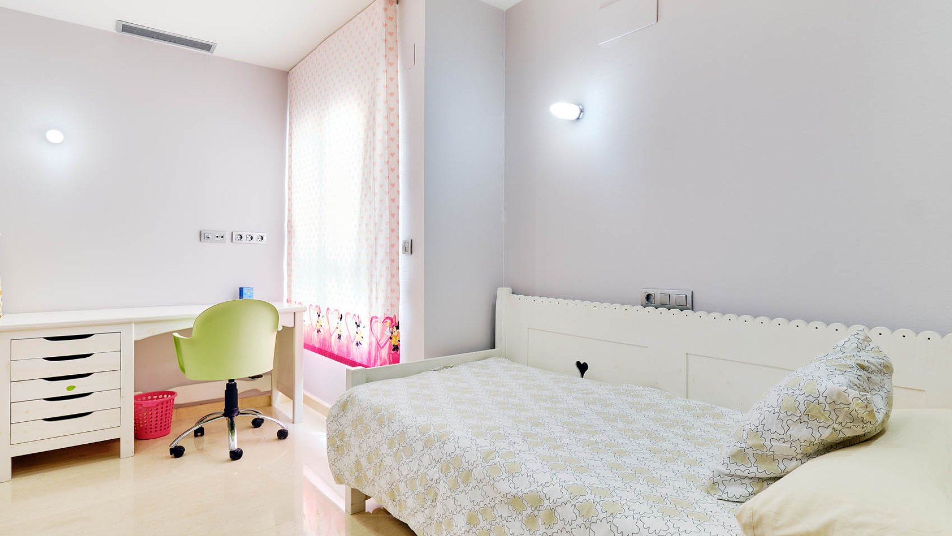 Reventa - Apartamentos -
Torrevieja - Center