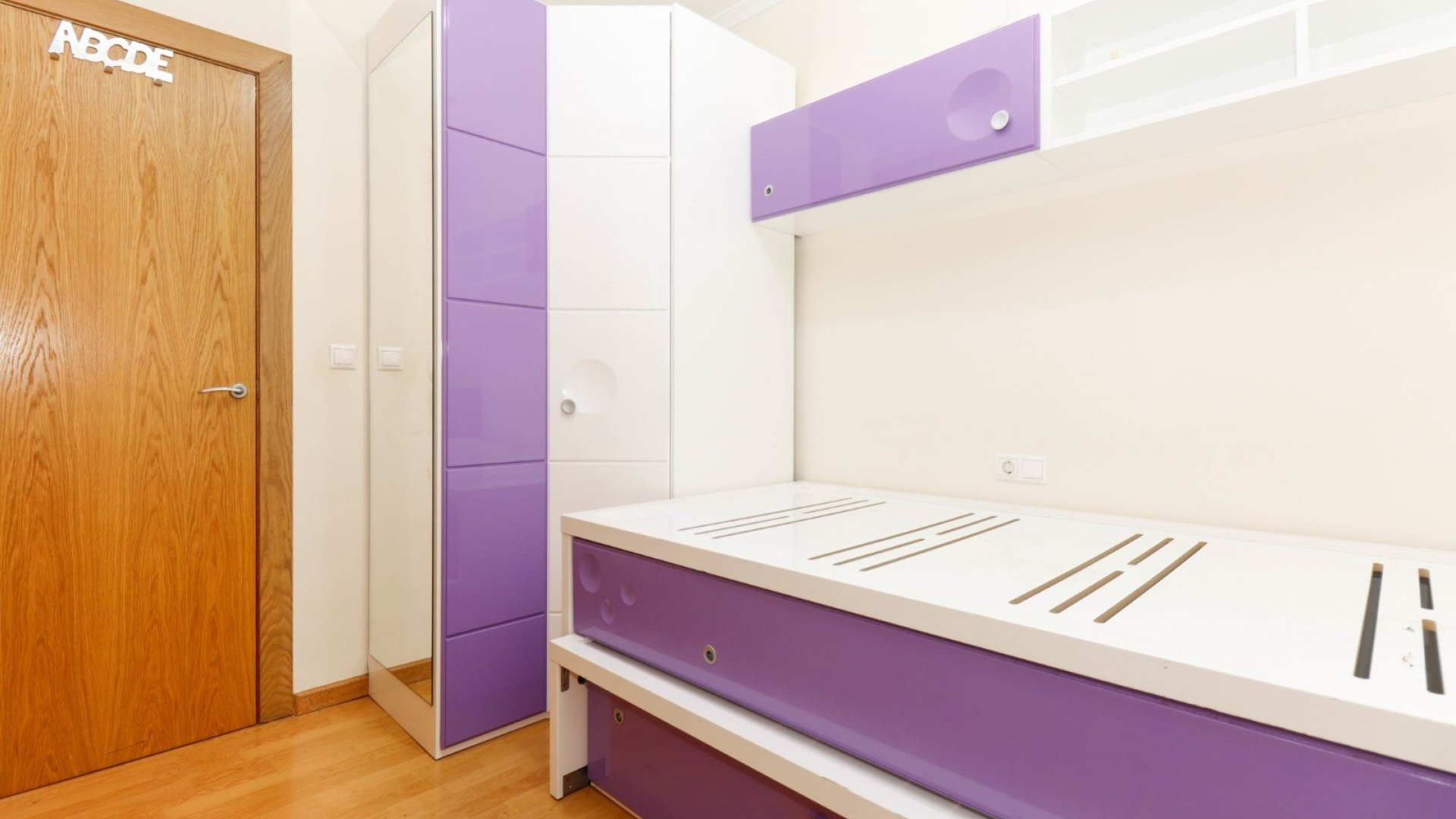 Reventa - Apartamentos -
Torrevieja - Center