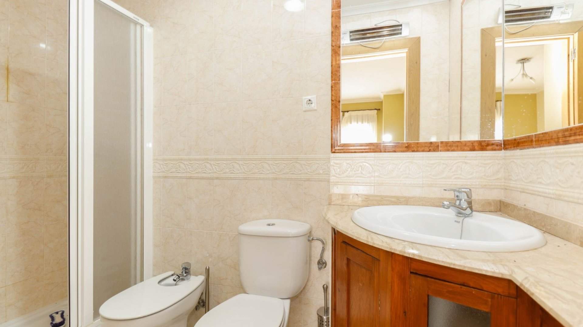 Reventa - Apartamentos -
Torrevieja - Center