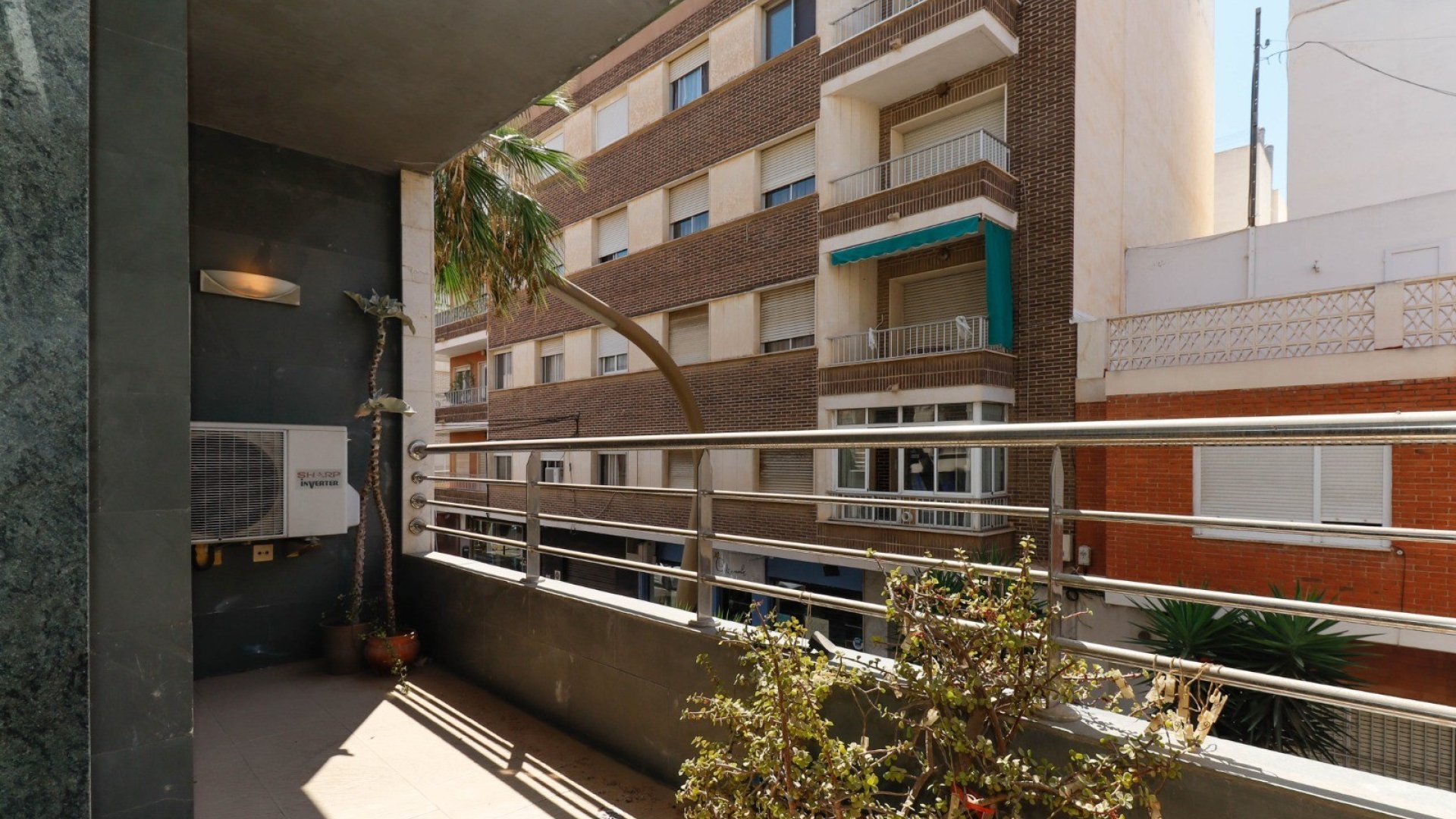 Reventa - Apartamentos -
Torrevieja - Center