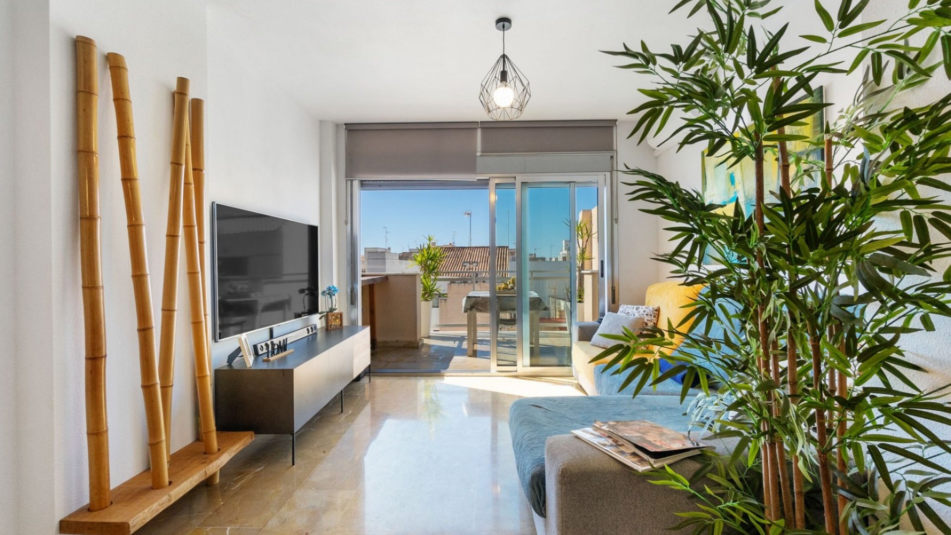 Reventa - Apartamentos -
Torrevieja - Center