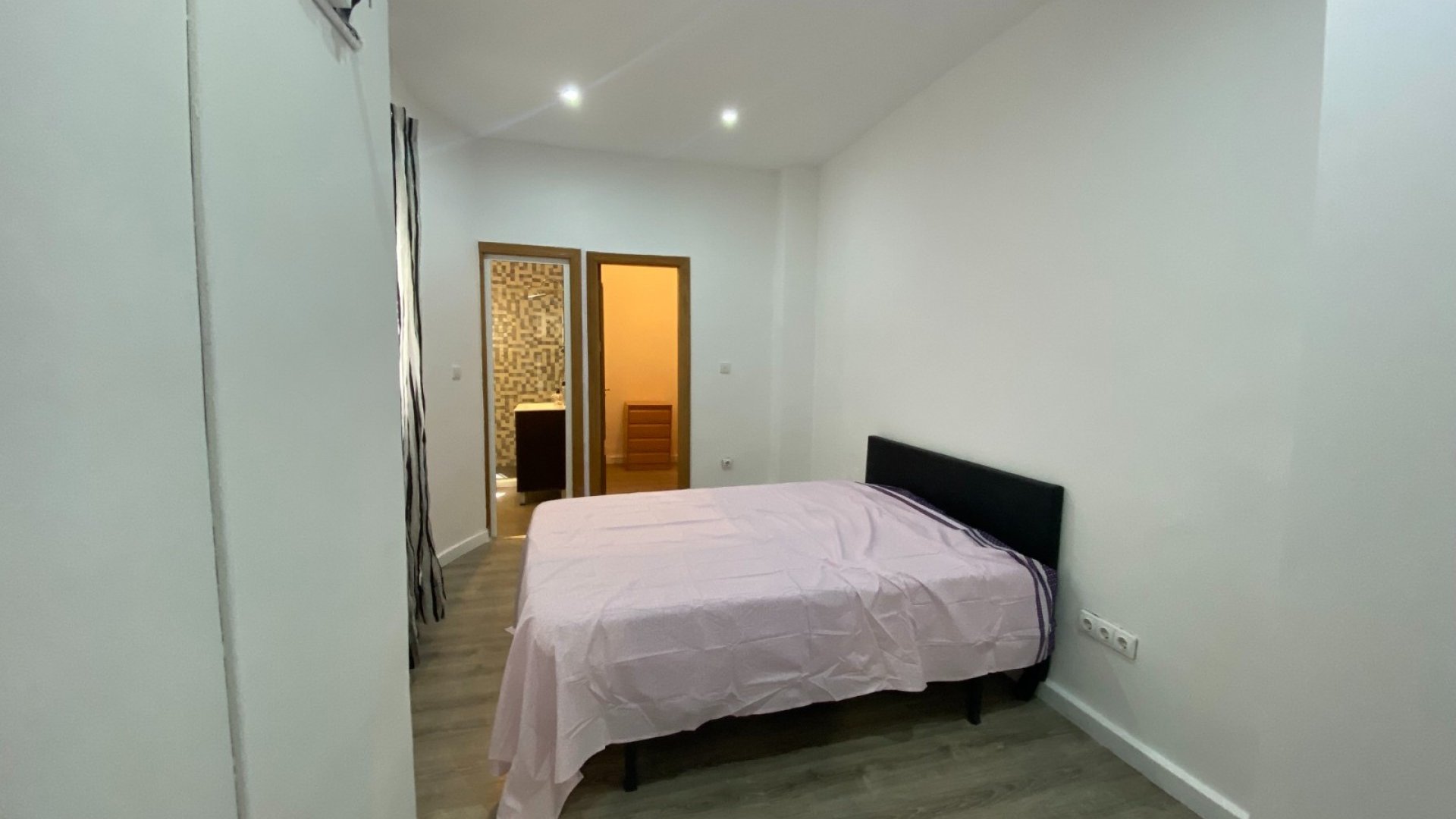 Reventa - Apartamentos -
Torrevieja - Center