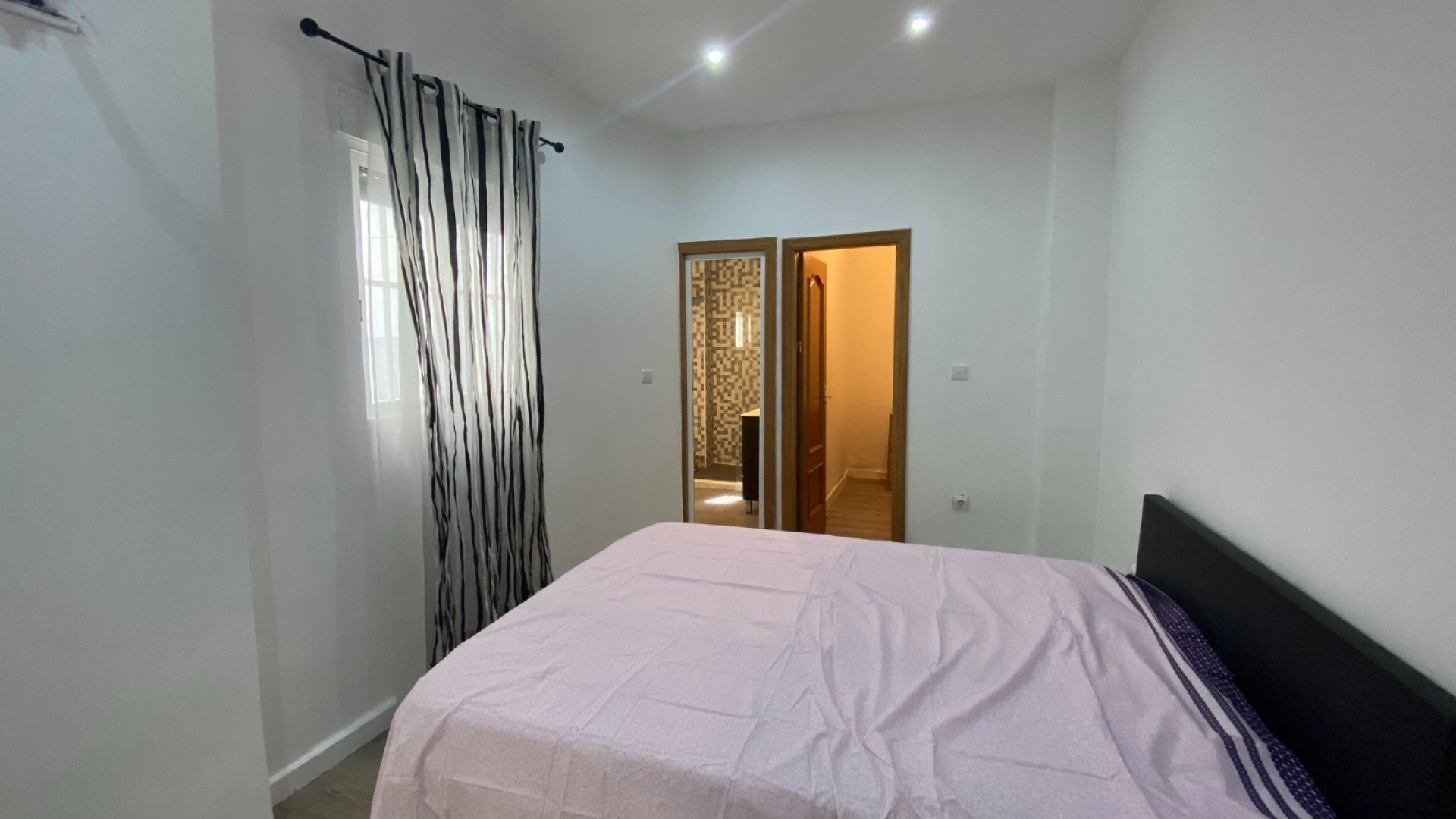 Reventa - Apartamentos -
Torrevieja - Center