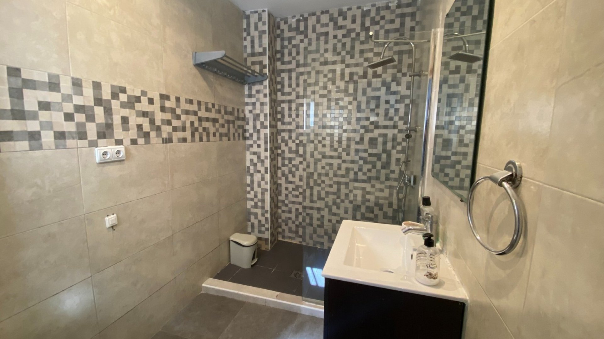 Reventa - Apartamentos -
Torrevieja - Center