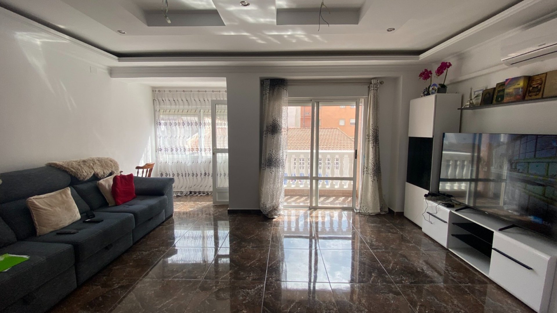 Reventa - Apartamentos -
Torrevieja - Center