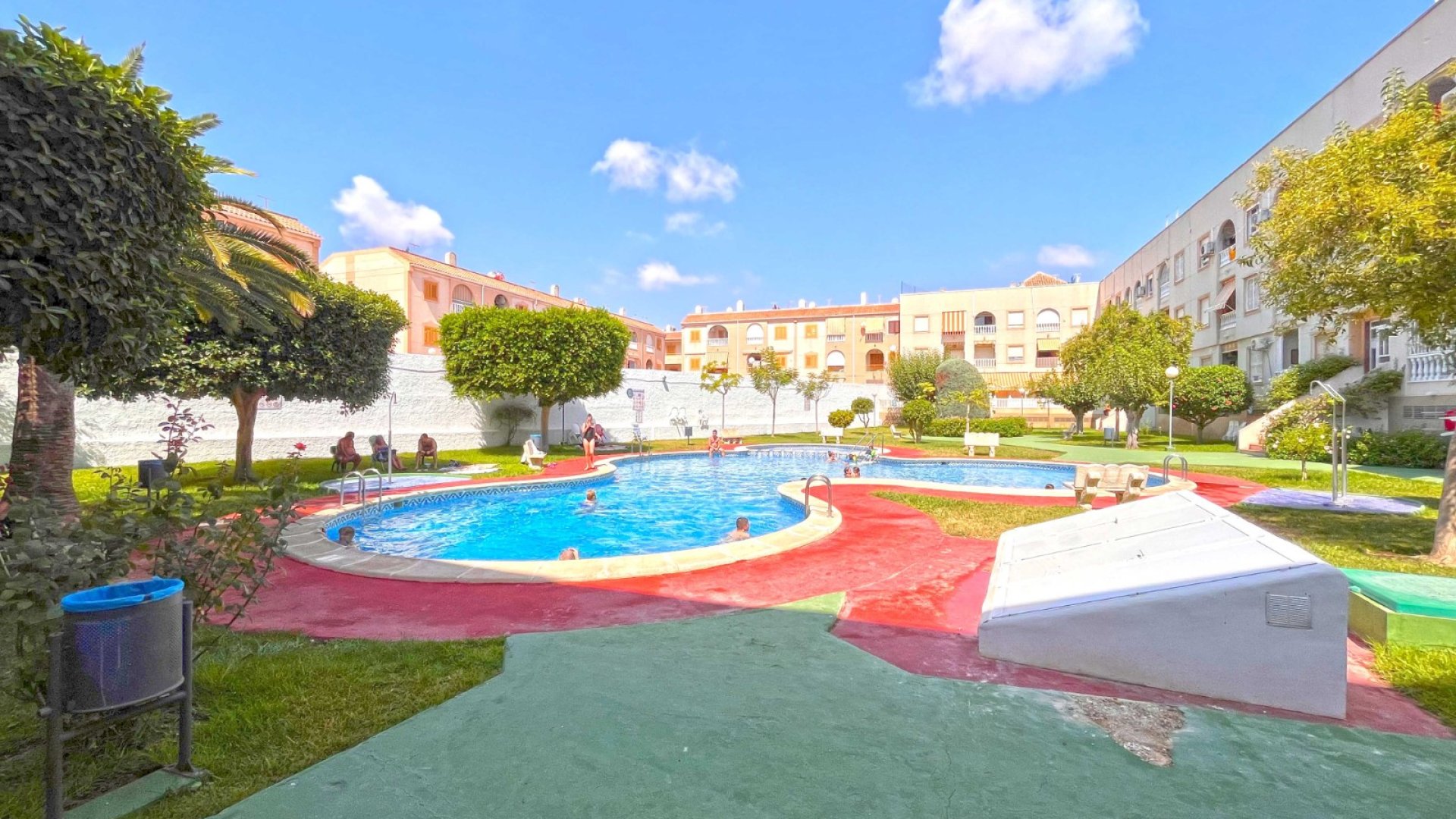 Reventa - Apartamentos -
Torrevieja - El Acequión - Los Náufragos