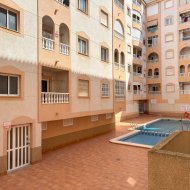 Reventa - Apartamentos -
Torrevieja - El molino
