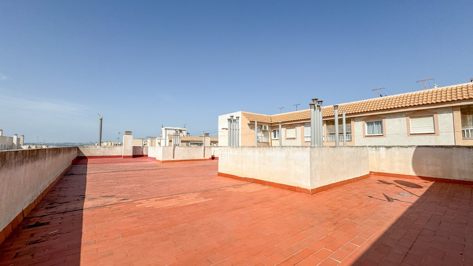 Reventa - Apartamentos -
Torrevieja - El molino