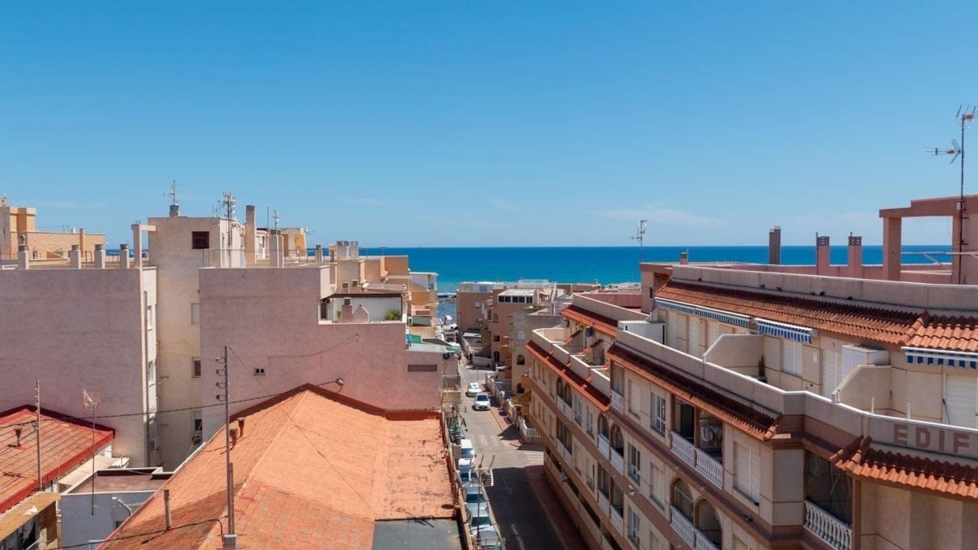Reventa - Apartamentos -
Torrevieja - La Mata