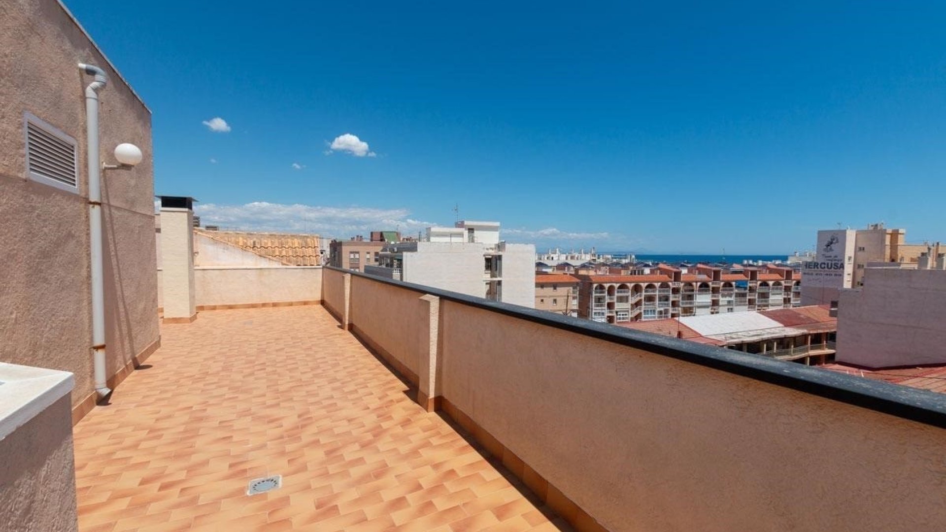 Reventa - Apartamentos -
Torrevieja - La Mata