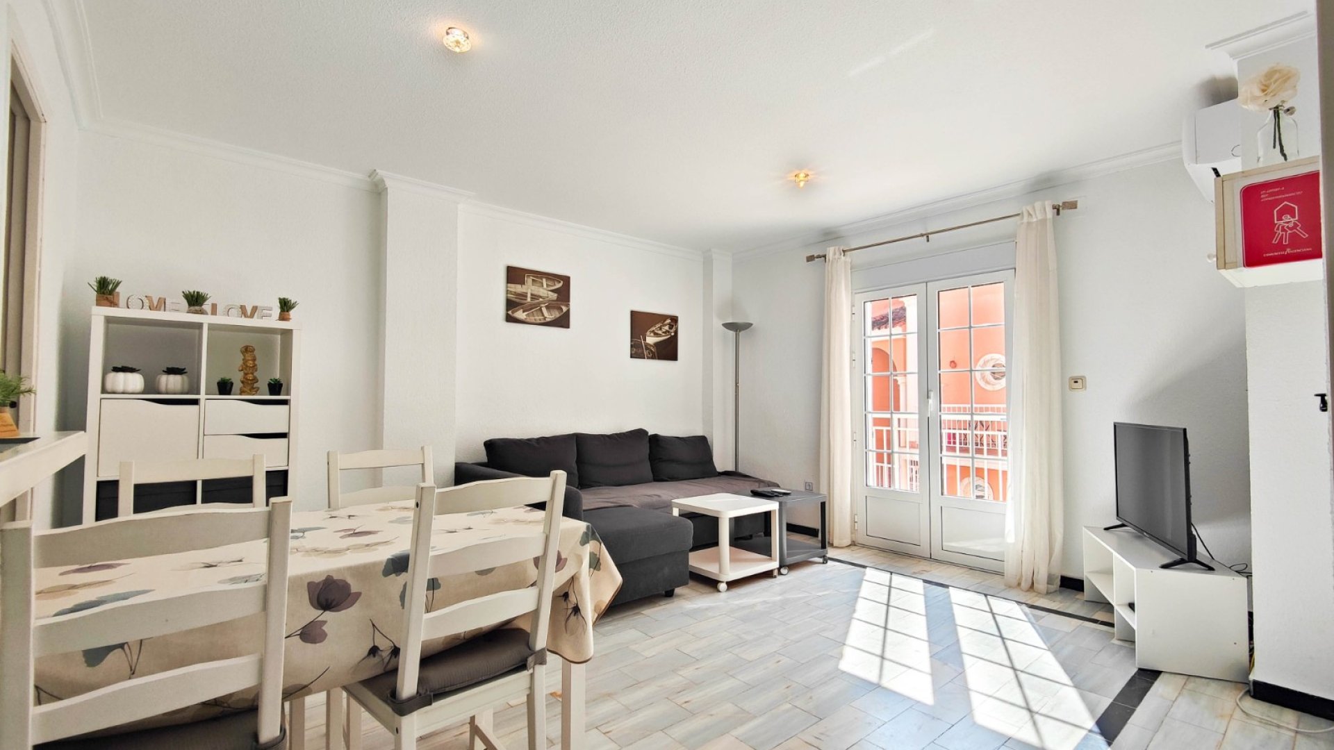 Reventa - Apartamentos -
Torrevieja - La Mata