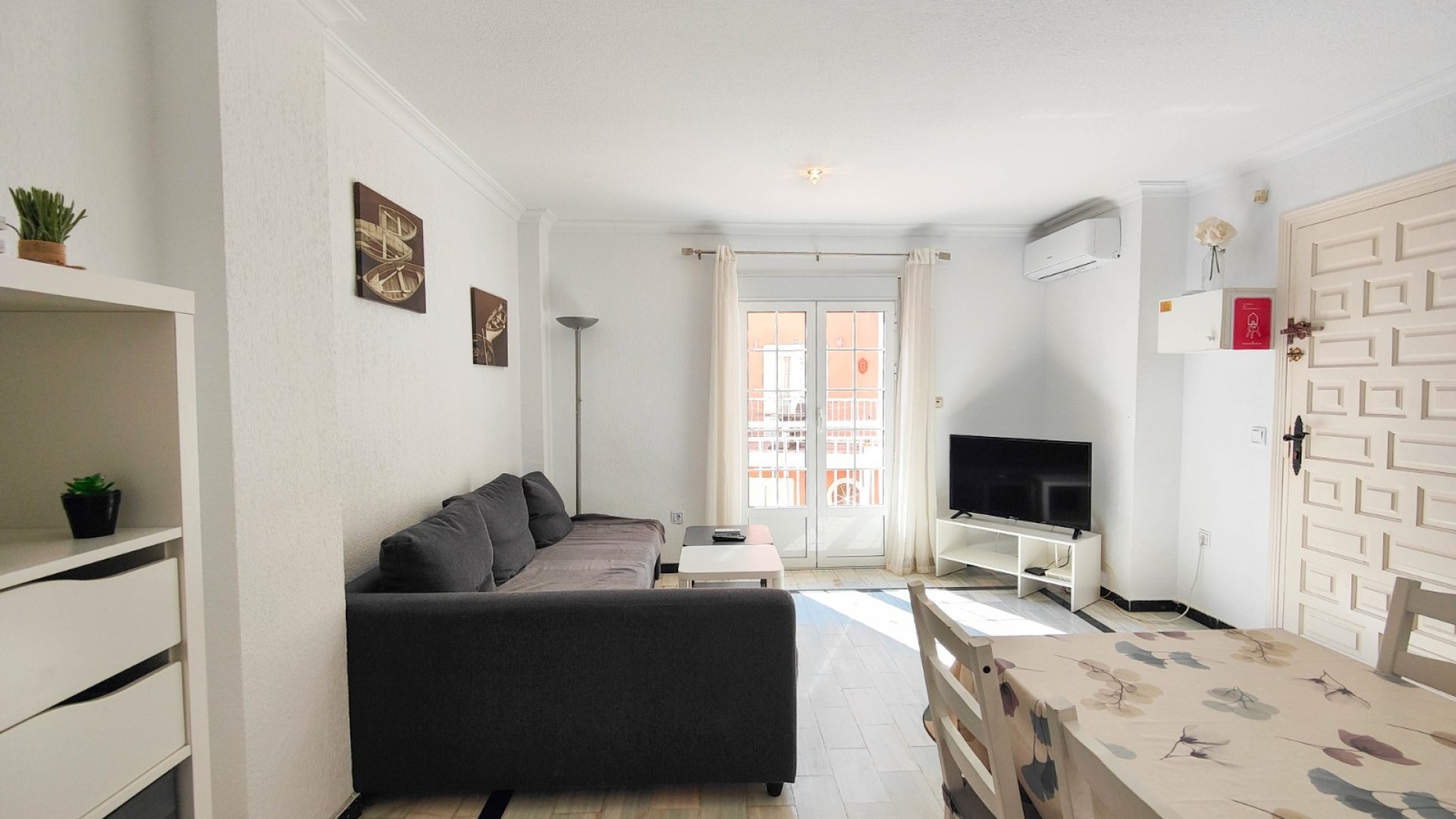 Reventa - Apartamentos -
Torrevieja - La Mata