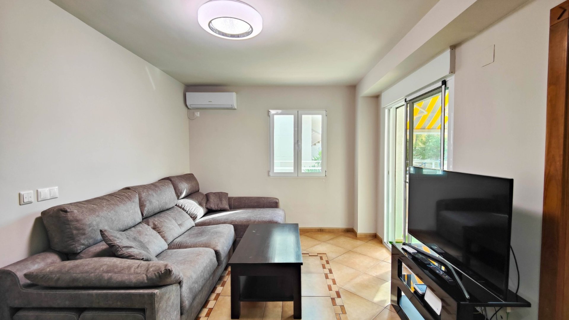 Reventa - Apartamentos -
Torrevieja - La Mata