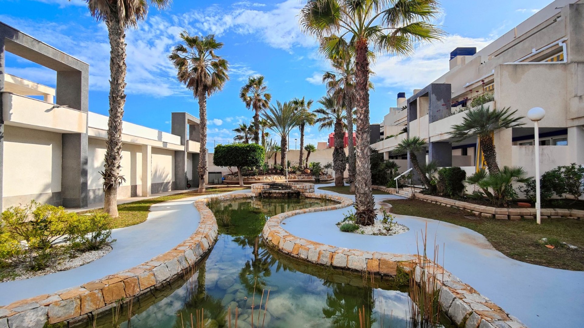 Reventa - Apartamentos -
Torrevieja - La Mata