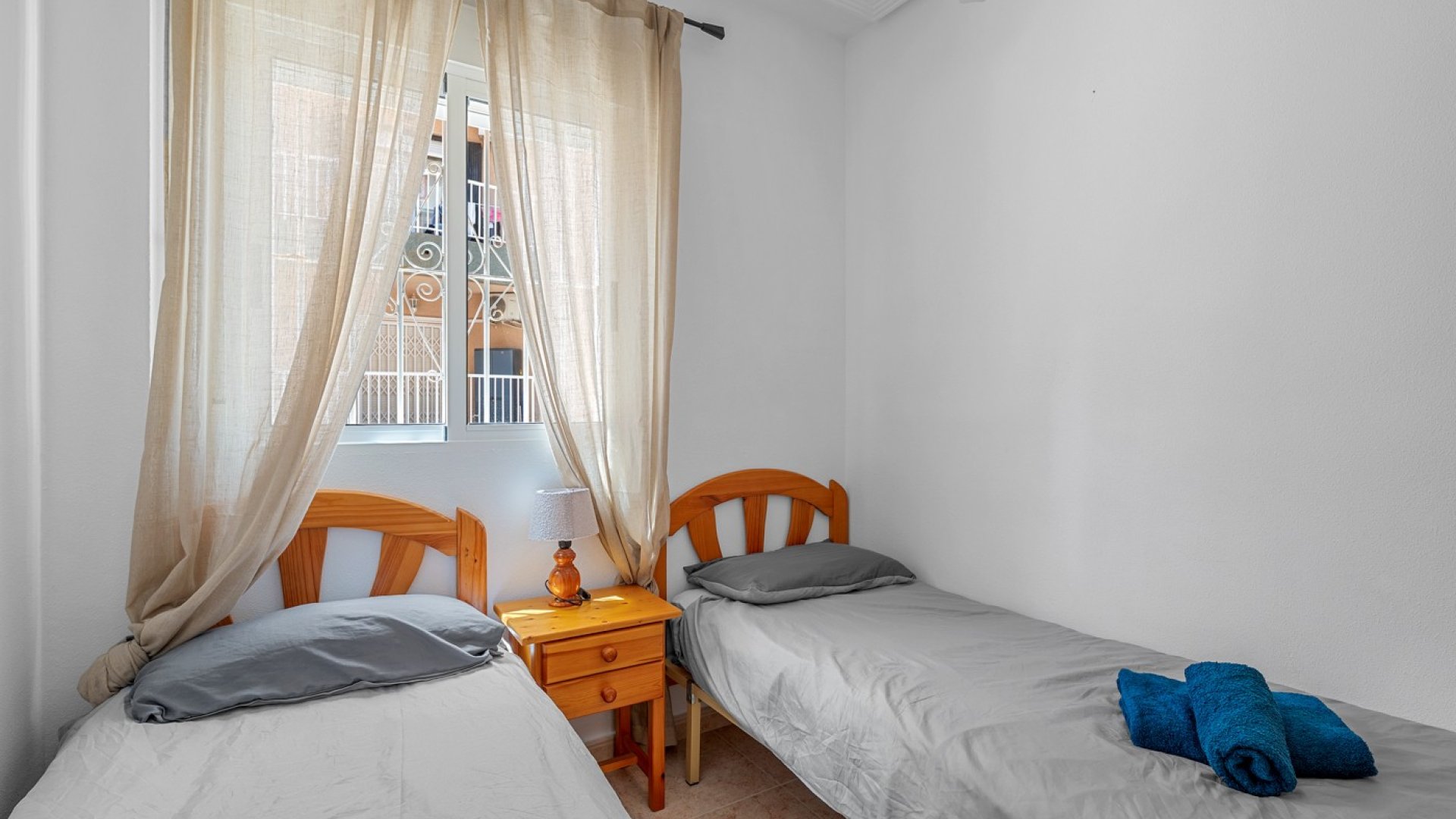 Reventa - Apartamentos -
Torrevieja - La Mata