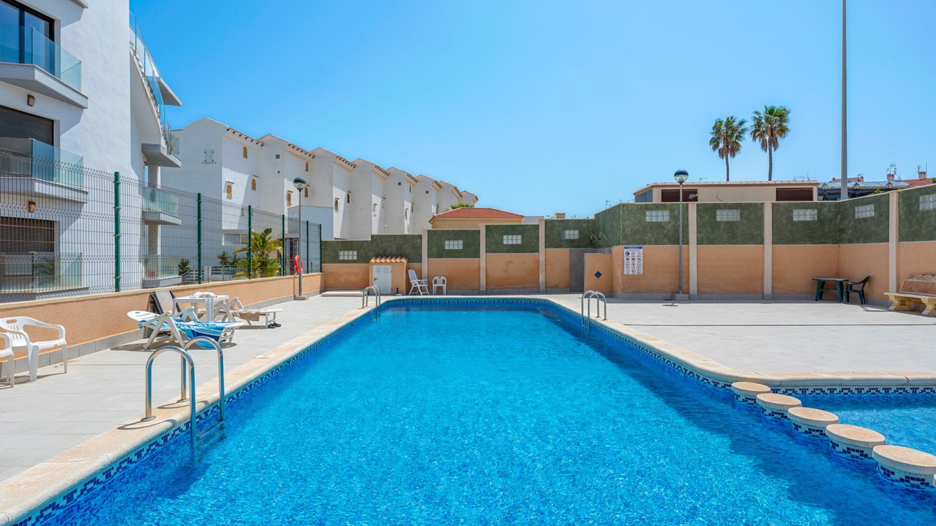 Reventa - Apartamentos -
Torrevieja - La Mata