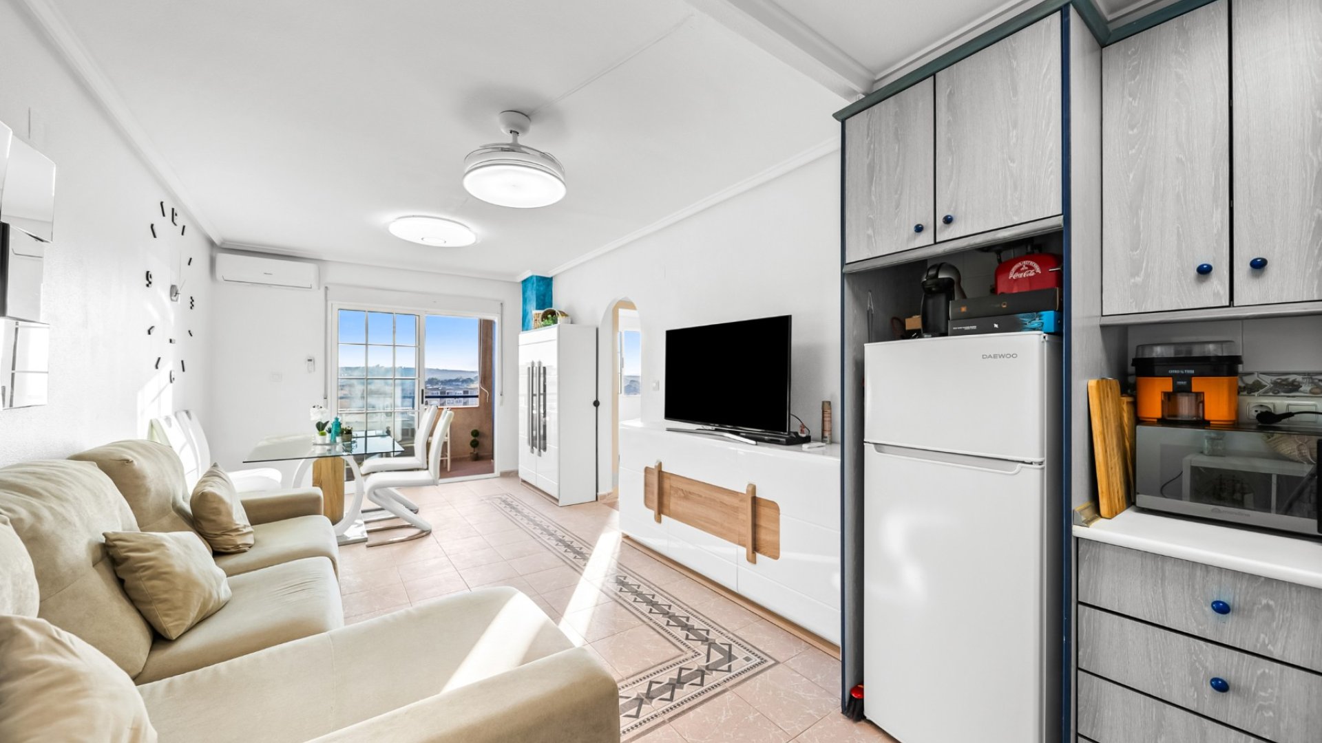 Reventa - Apartamentos -
Torrevieja - La Mata