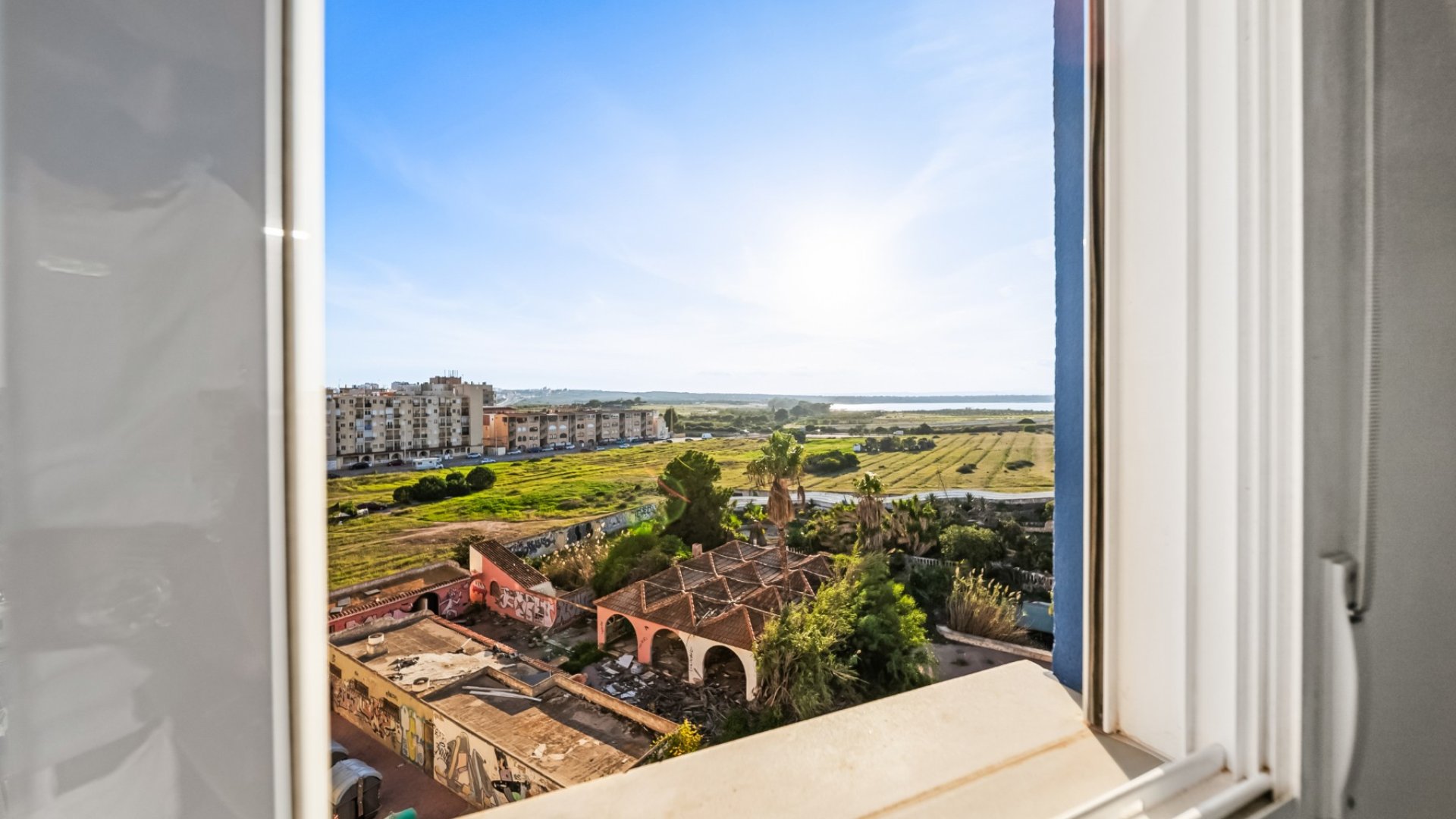 Reventa - Apartamentos -
Torrevieja - La Mata