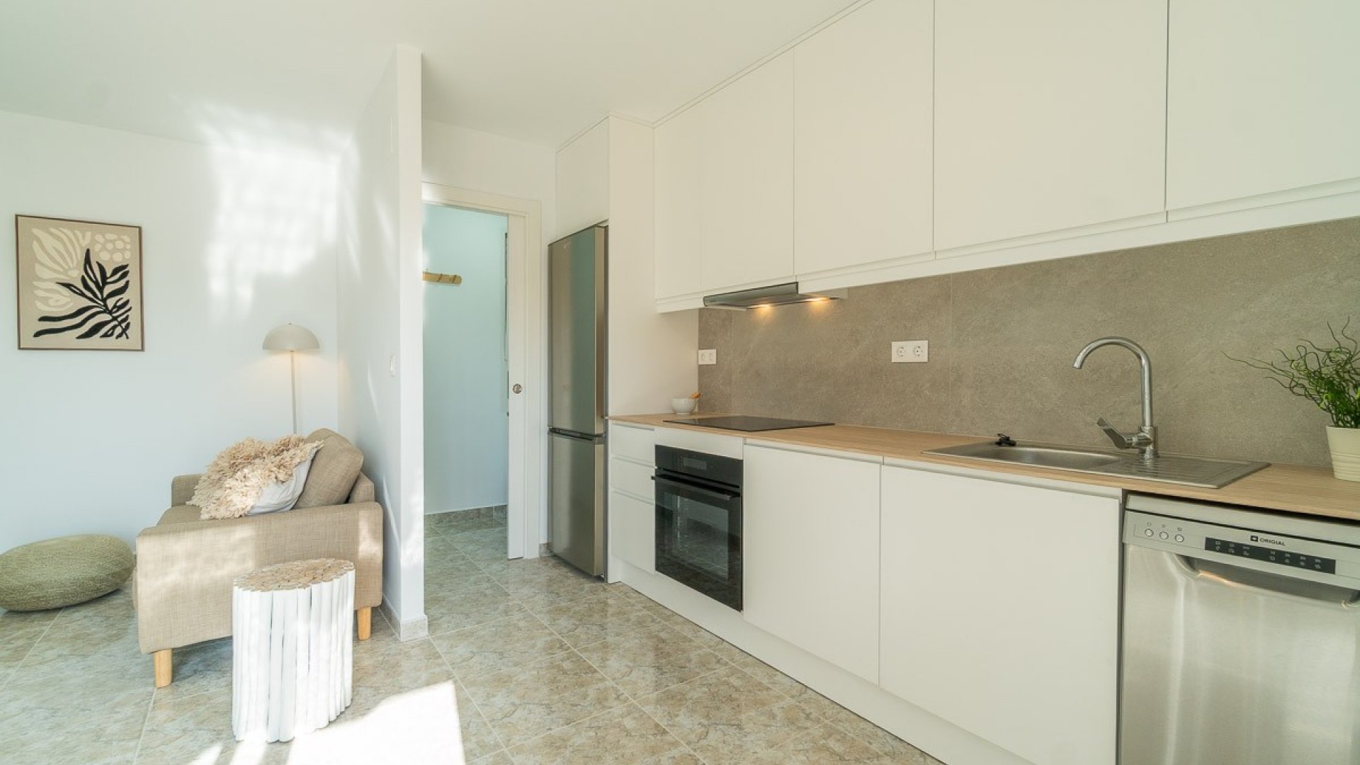 Reventa - Apartamentos -
Torrevieja - La Mata