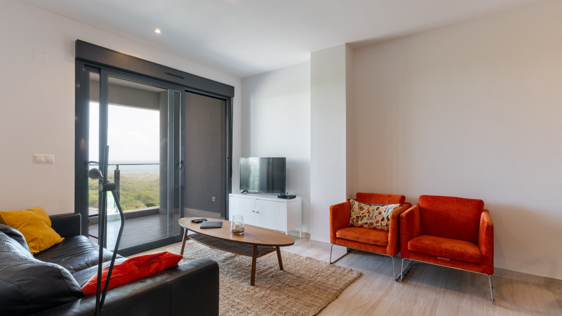 Reventa - Apartamentos -
Torrevieja - La Mata