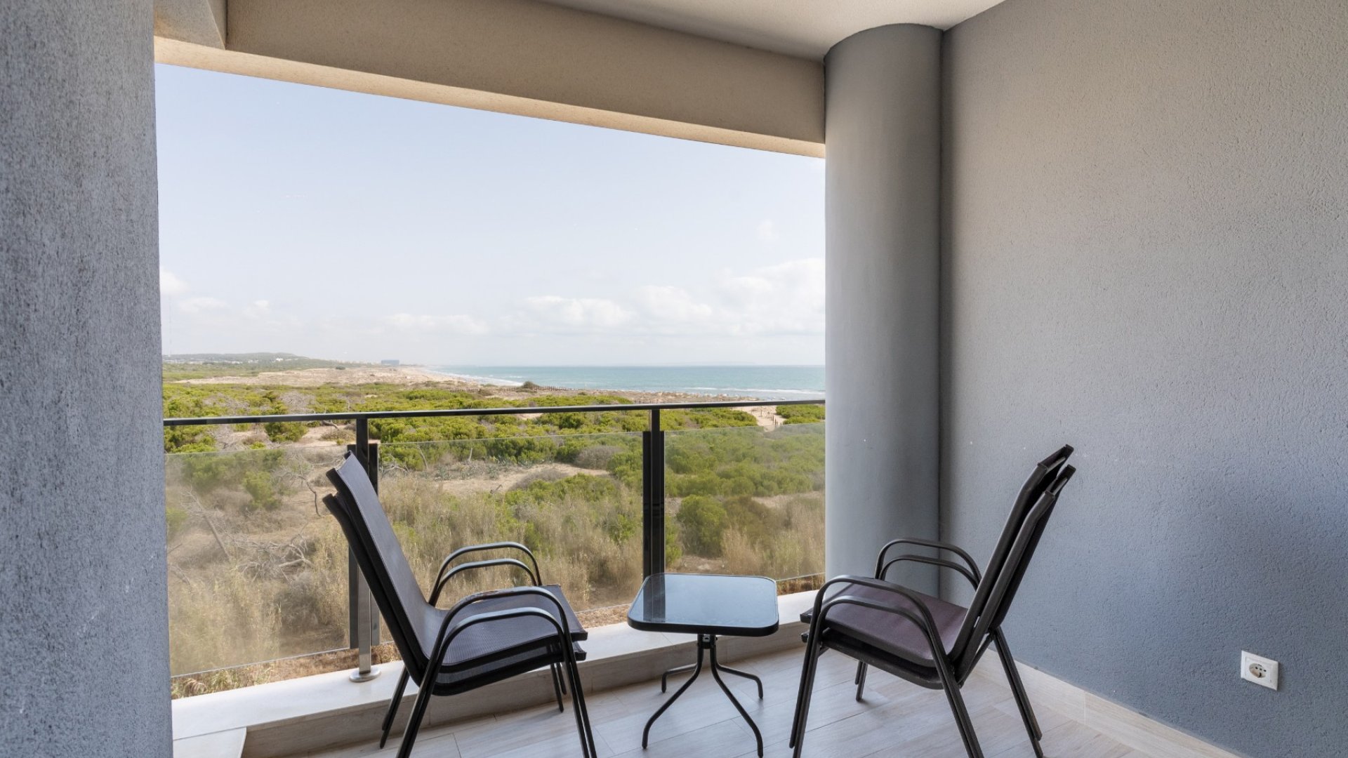 Reventa - Apartamentos -
Torrevieja - La Mata