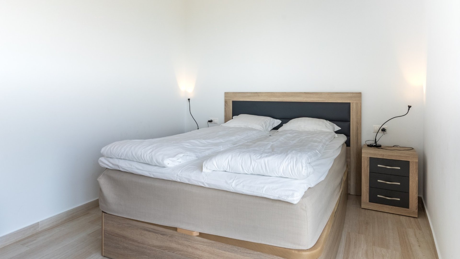 Reventa - Apartamentos -
Torrevieja - La Mata