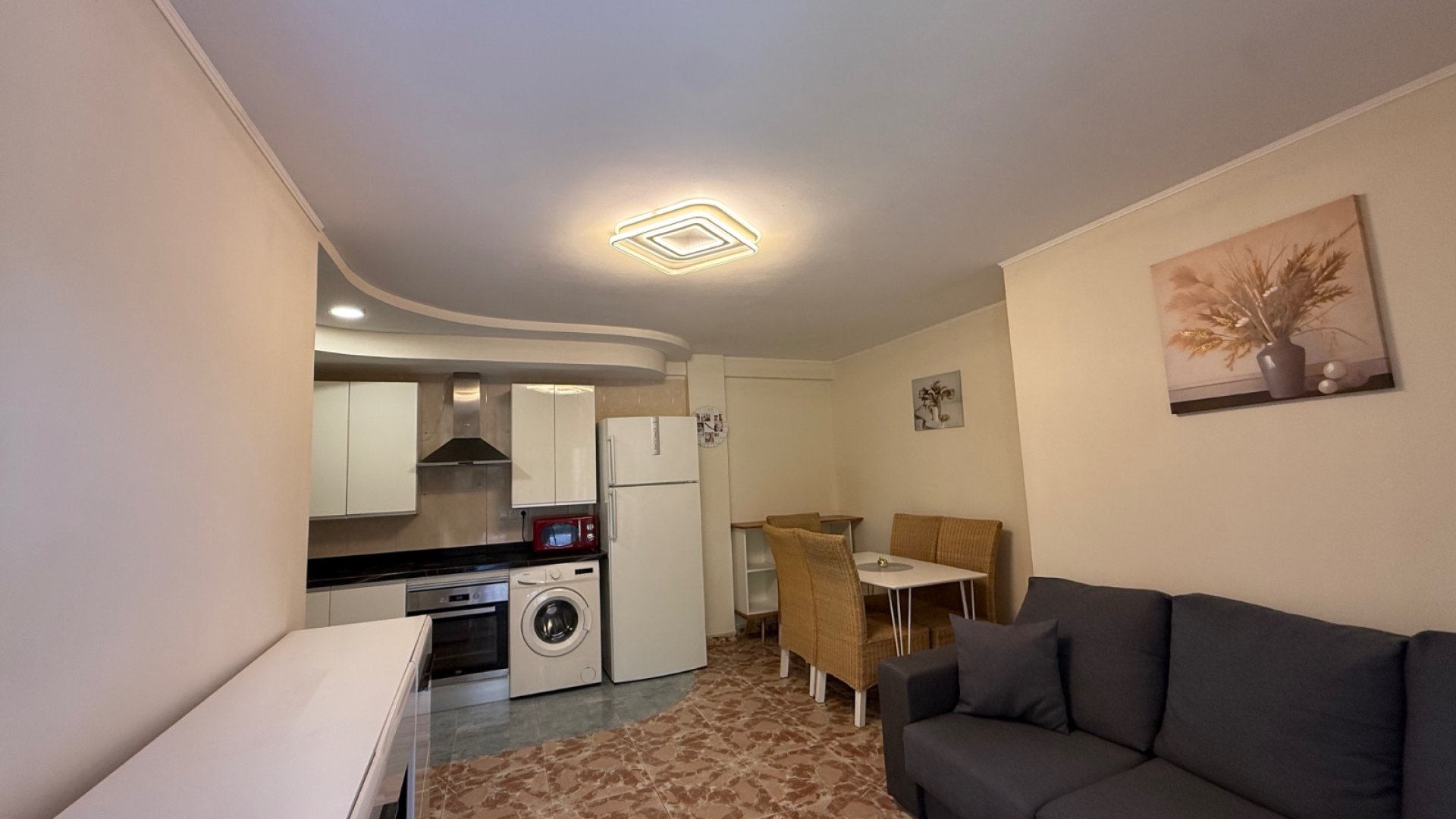 Reventa - Apartamentos -
Torrevieja - La veleta