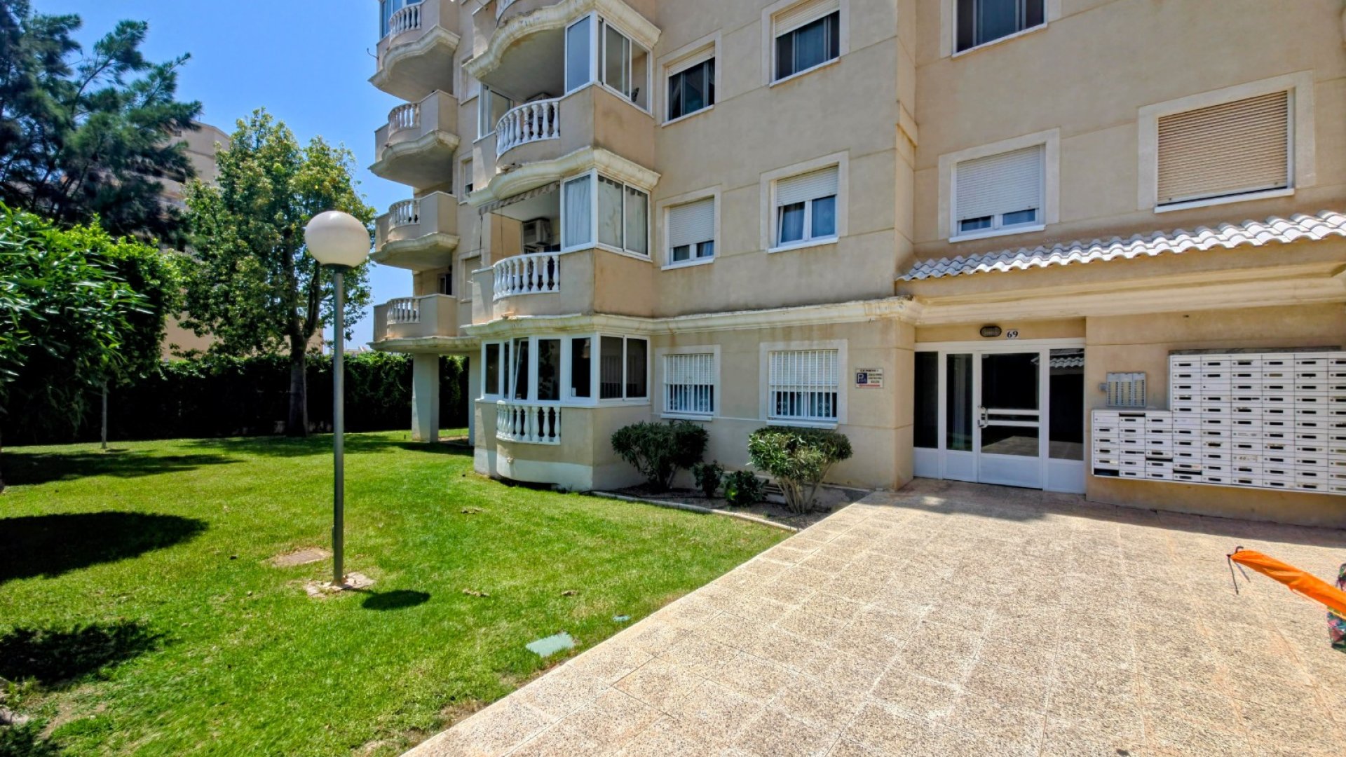 Reventa - Apartamentos -
Torrevieja - Los Altos