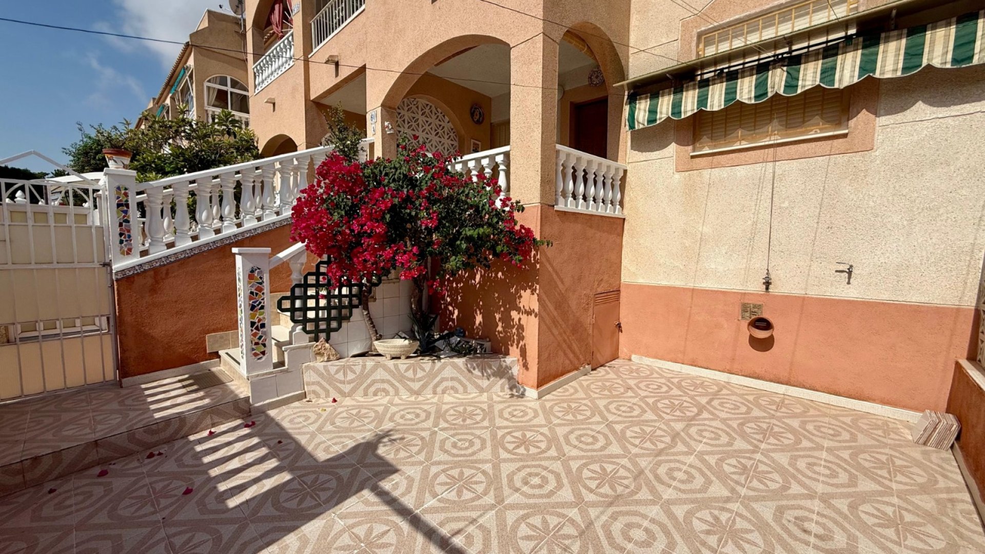 Reventa - Apartamentos -
Torrevieja - Los Balcones - Los Altos del Edén
