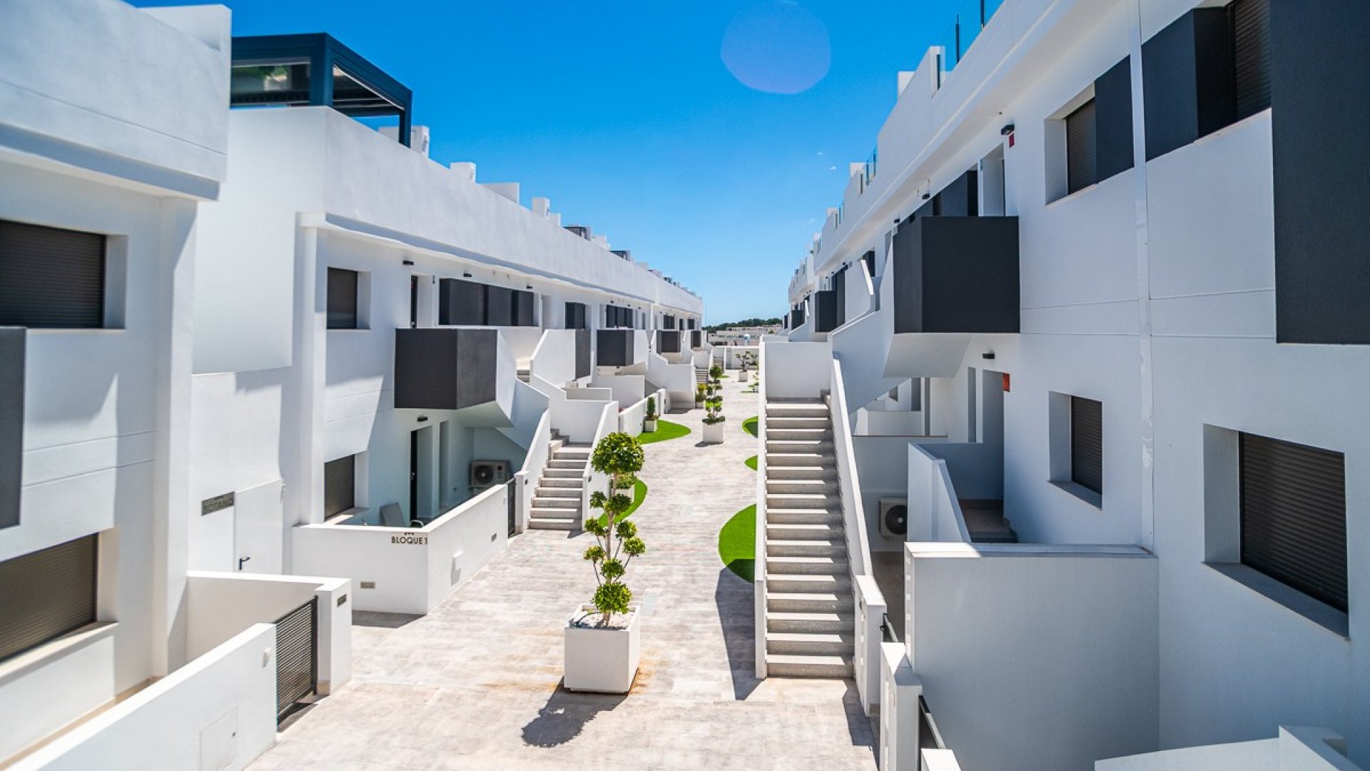Reventa - Apartamentos -
Torrevieja - LOS BALCONES - LOS ALTOS