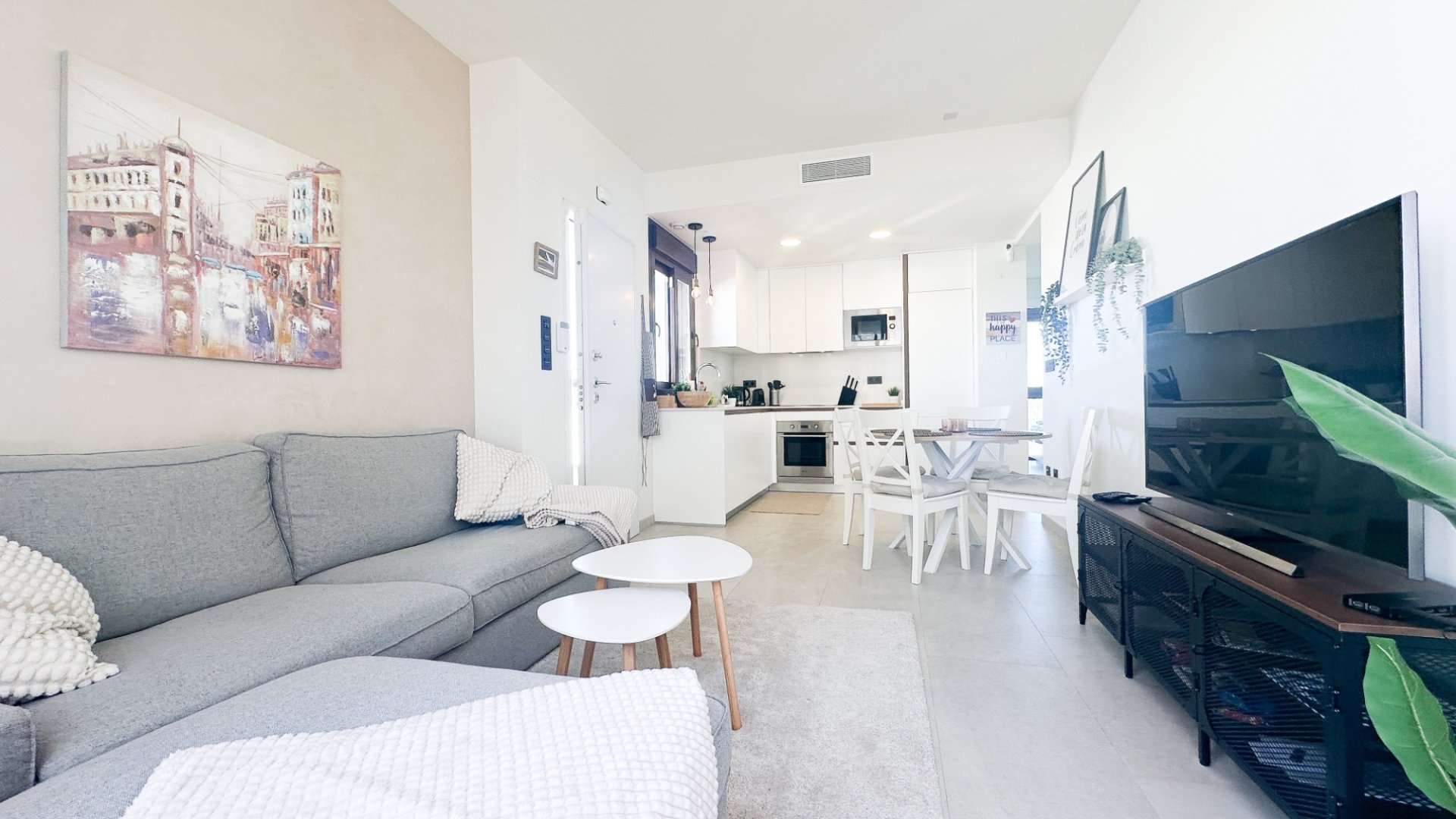 Reventa - Apartamentos -
Torrevieja - Los Balcones