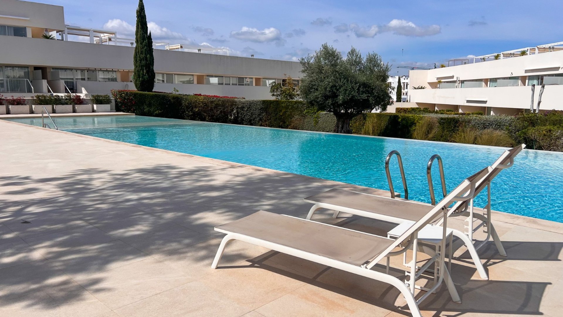 Reventa - Apartamentos -
Torrevieja - Los Balcones