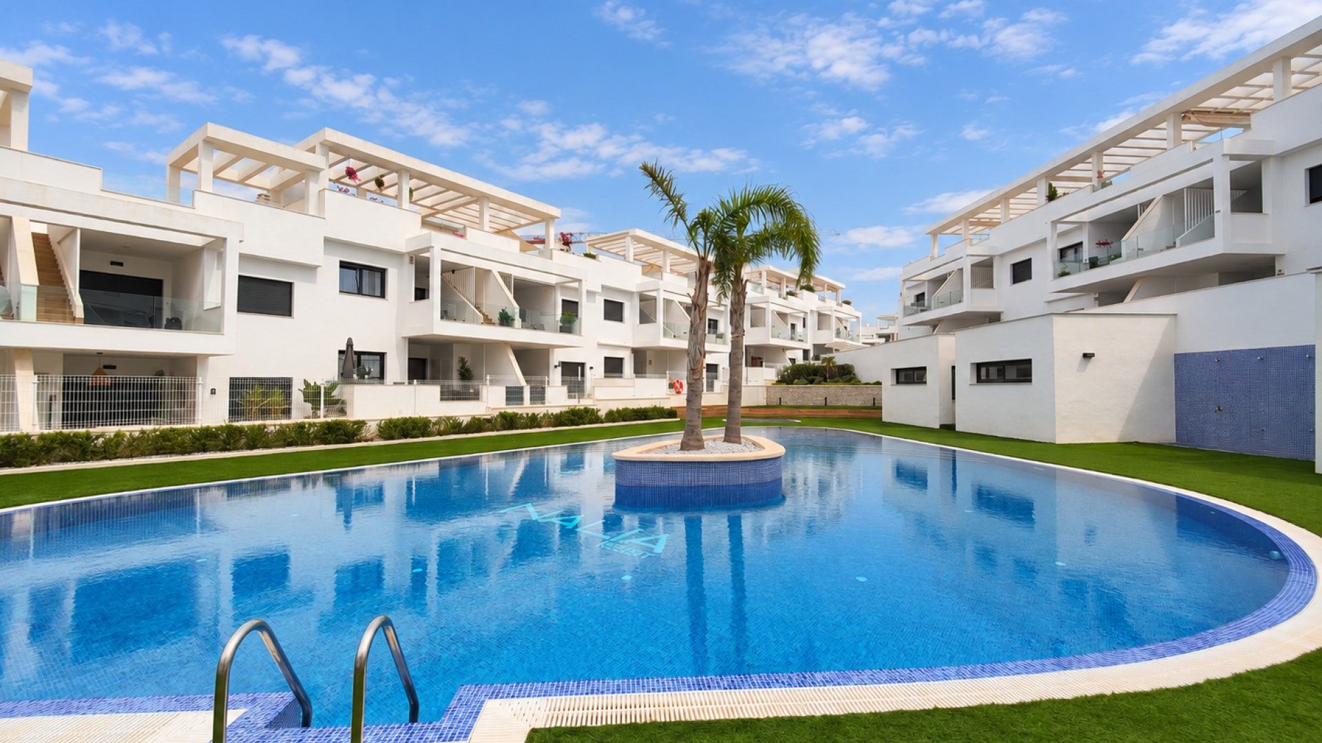 Reventa - Apartamentos -
Torrevieja - Los Balcones