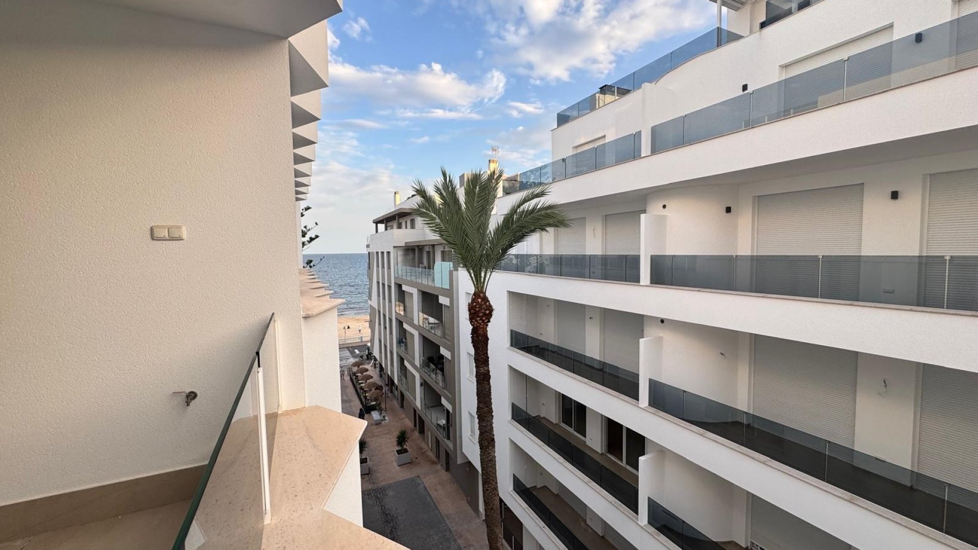 Reventa - Apartamentos -
Torrevieja - Los Locos