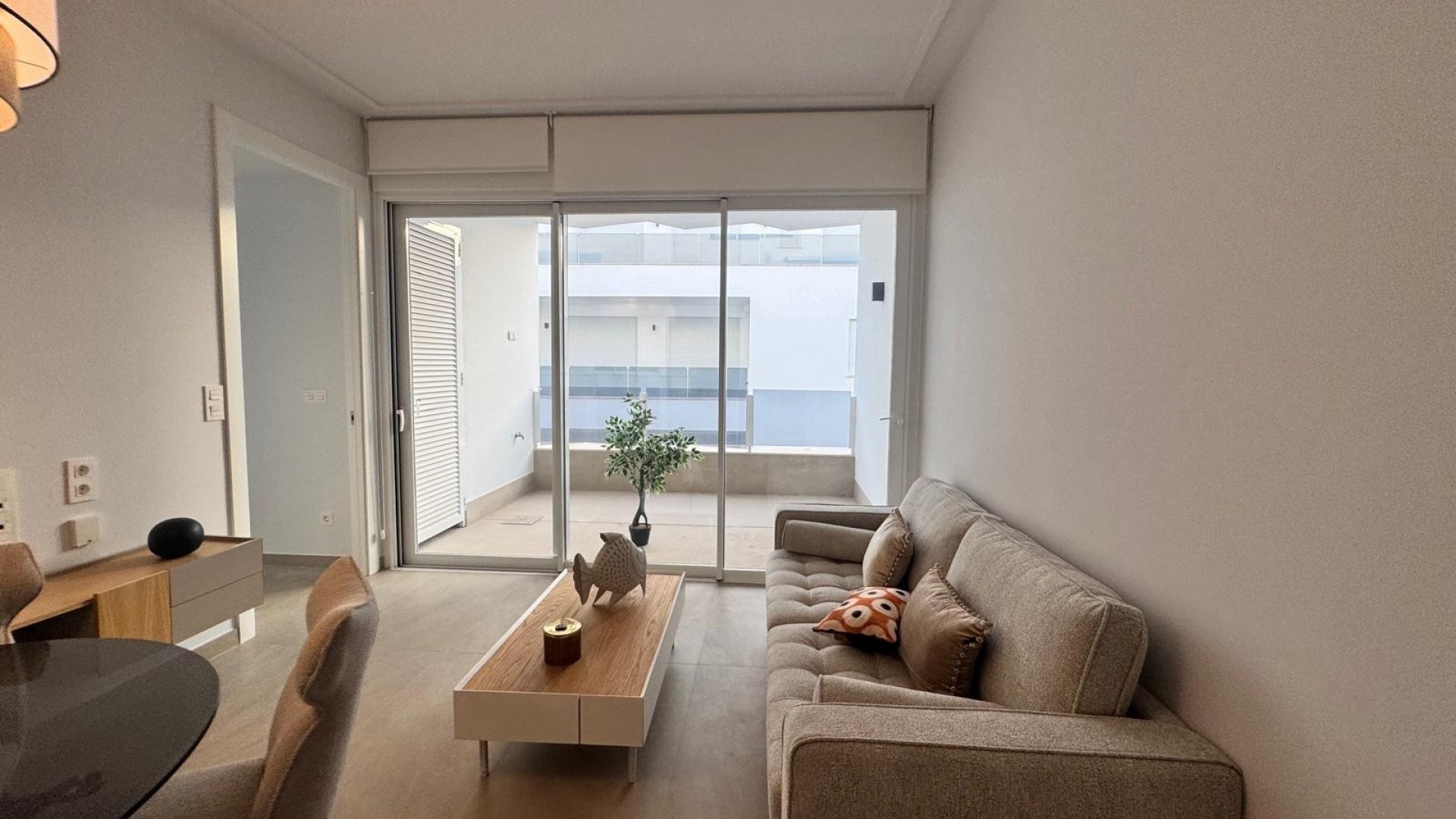 Reventa - Apartamentos -
Torrevieja - Los Locos
