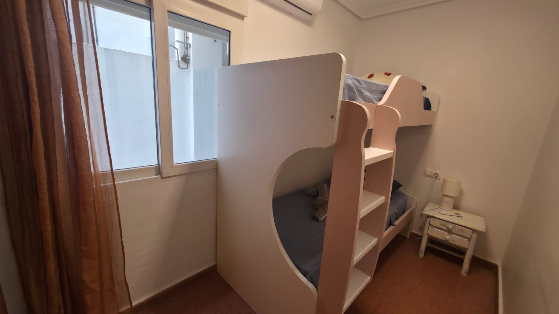 Reventa - Apartamentos -
Torrevieja - Paseo maritimo