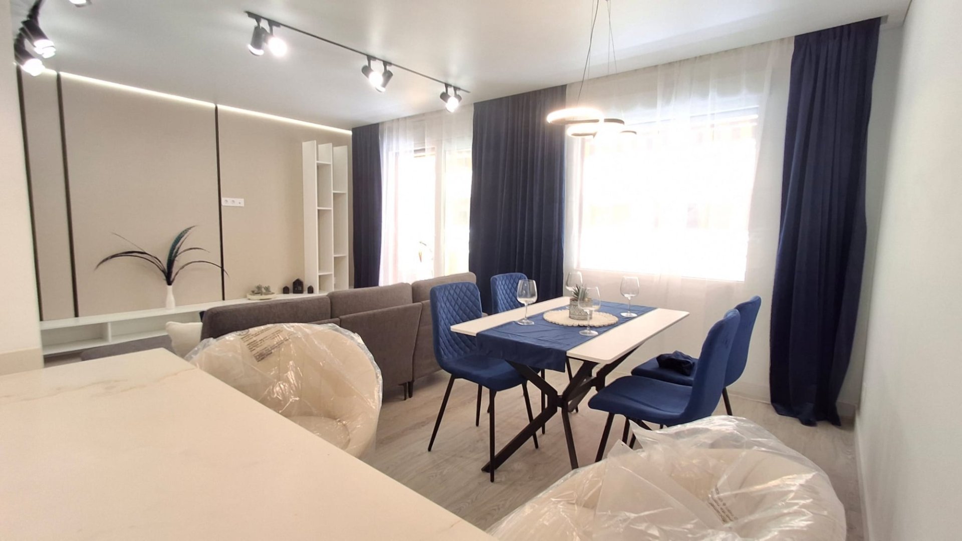 Reventa - Apartamentos -
Torrevieja - Playa Acequion