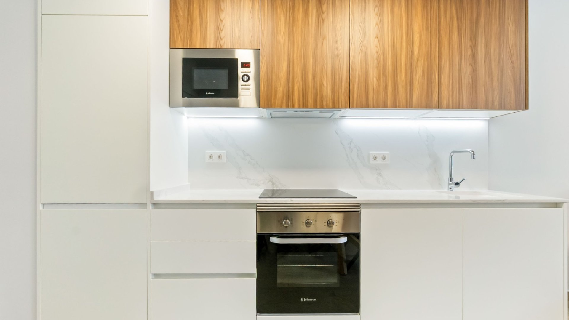 Reventa - Apartamentos -
Torrevieja - Playa de El Cura