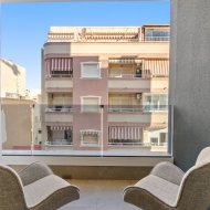 Reventa - Apartamentos -
Torrevieja - Playa de El Cura