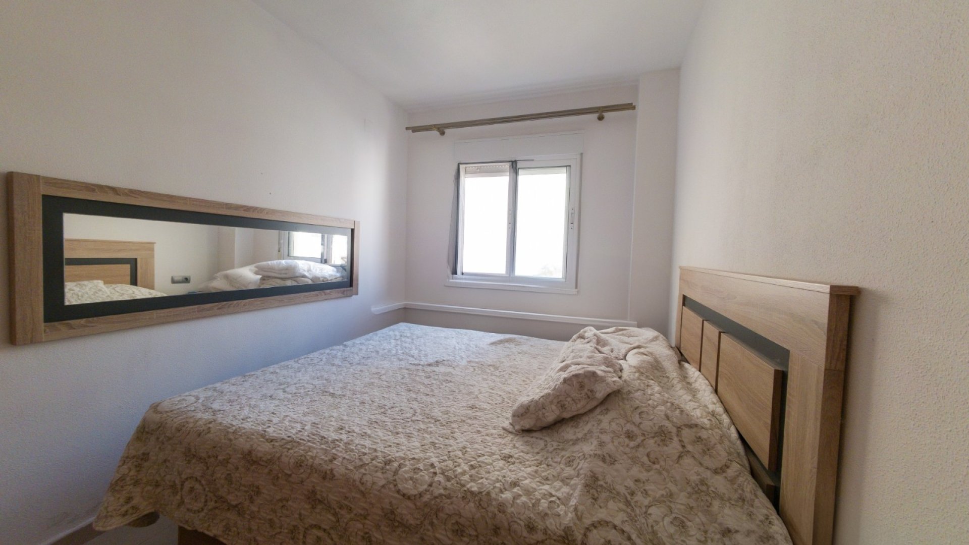 Reventa - Apartamentos -
Torrevieja - Playa de Los Locos-Curva del Palangre