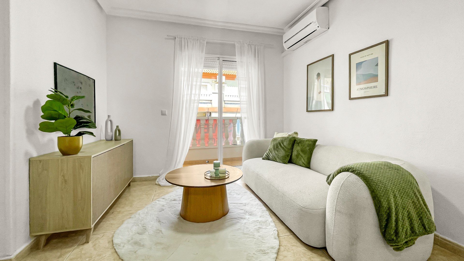 Reventa - Apartamentos -
Torrevieja - Playa de los Locos