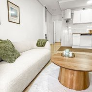 Reventa - Apartamentos -
Torrevieja - Playa de los Locos