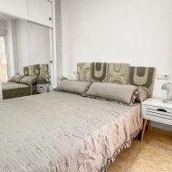 Reventa - Apartamentos -
Torrevieja - Playa de los Locos