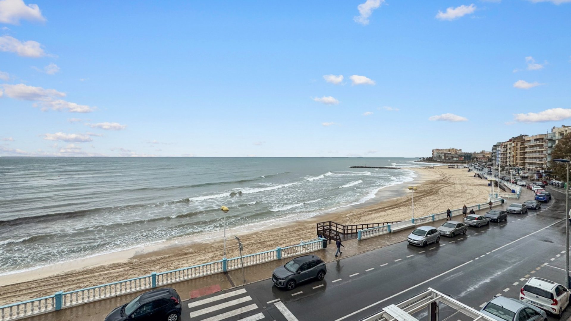 Reventa - Apartamentos -
Torrevieja - Playa de los Locos