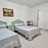 Reventa - Apartamentos -
Torrevieja - Playa de los Locos